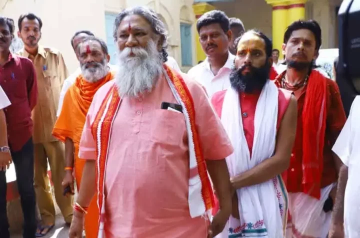 హథీరాంజీ మఠాధిపతి సంత్‌ అర్జున్‌దాస్‌కు `సుప్రీం’లో భారీ ఊరట