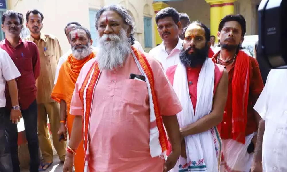 హథీరాంజీ మఠాధిపతి సంత్‌ అర్జున్‌దాస్‌కు `సుప్రీం’లో భారీ ఊరట
