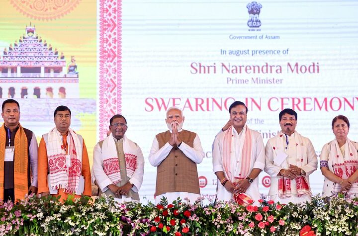 రెండోసారి అస్సాం సీఎంగా హిమంత బిశ్వ శ‌ర్మ ప్రమాణం