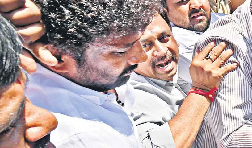 మాజీ ఎమ్మెల్యే బాల్క సుమన్‌ అరెస్ట్..14 రోజుల రిమాండ్‌