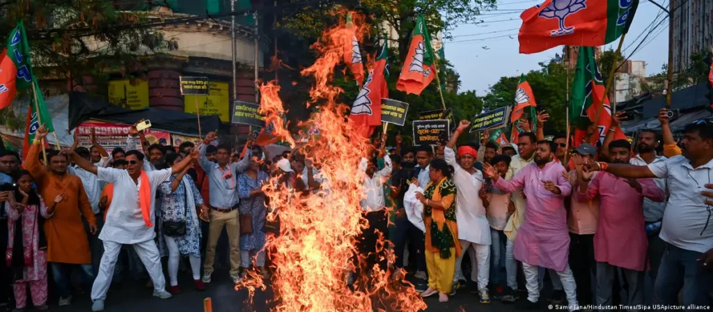 బెంగాల్ హిందువుల కష్టాలు గట్టెక్కినట్లేనా? అరాచకాలు ఆగిపోయేనా?  