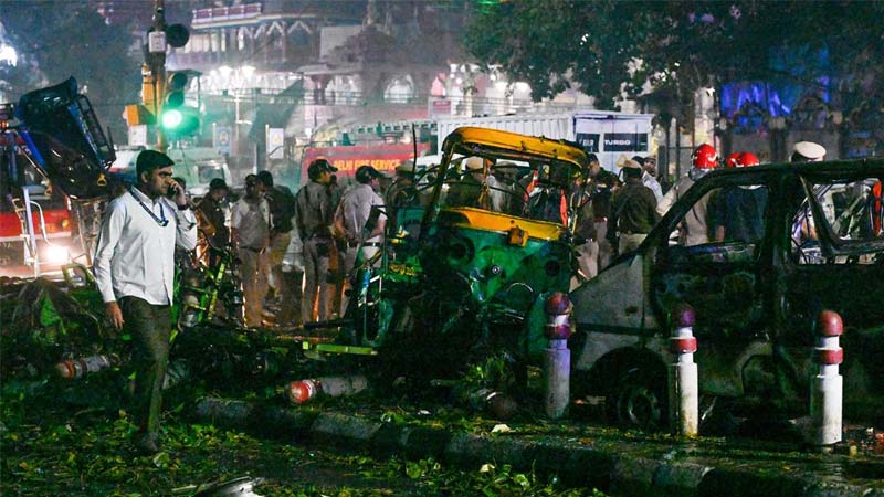 చాట్‌జీపీటీ చూసి ఢిల్లీ కార్ పేలుడులో బాంబుల తయారీ!