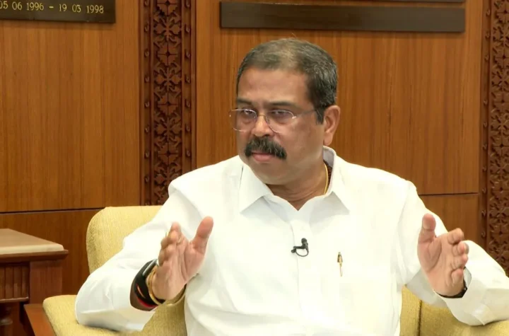 నీట్ పరీక్షలో అవకతవకలు.. విద్యా మాఫియాపై కఠిన చర్యలు 