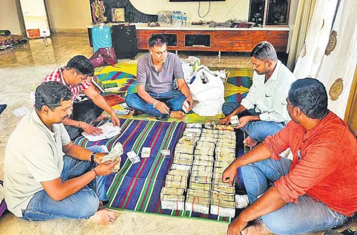 జలమండలి జీఎం అక్రమాస్తులు వంద కోట్లపైనే!