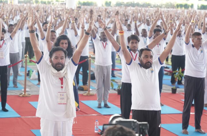 యోగా ద్వారా విశ్వగురుగా భారత్.. అదే మోదీ లక్ష్యం 