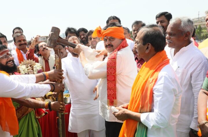 సికింద్రాబాద్ పరేడ్ గ్రౌండ్స్ లో ప్రధాని సభకు భూమి పూజ