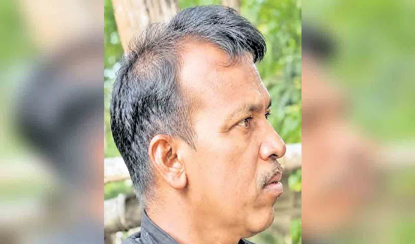 మావోయిస్ట్‌ నేత నరహరి భార్యతో సహా లొంగుబాటు?