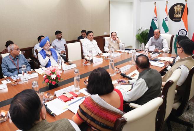 దేశంలో 60 రోజులకు సరిపడా ఇంధనం