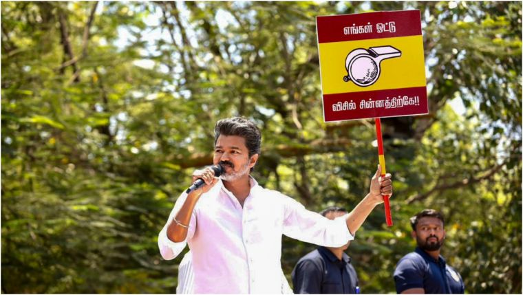 తమిళనాడులో 60 ఏళ్ల ద్రవిడ పార్టీల పాలనకు ముగింపు!