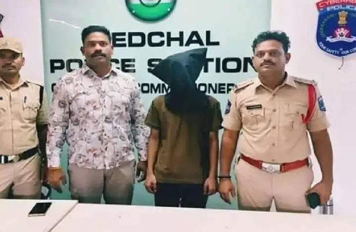 మేడ్చల్‌ జాయీద్ ఖాన్ వద్ద యూపీ మంత్రుల సెల్​ఫోన్ నంబర్లు!