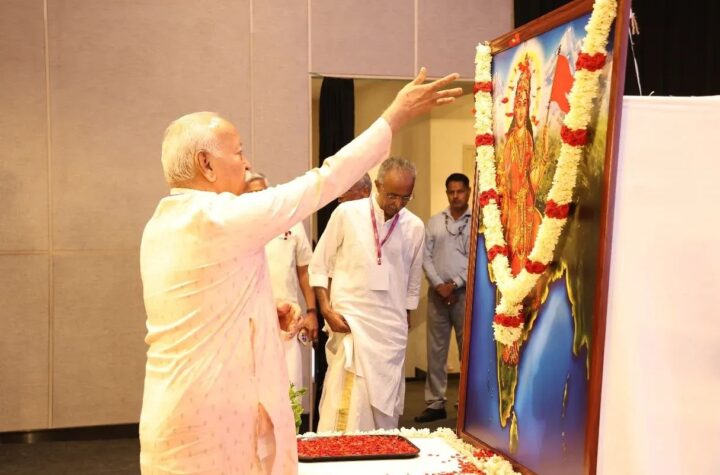 ఆర్ఎస్ఎస్ రాజకీయ అధికారం కోసం పనిచేయదు