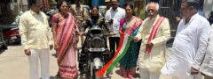 లడాఖ్‌కు బైక్ యాత్ర యువతికి దత్తాత్రేయ అభినందనలు
