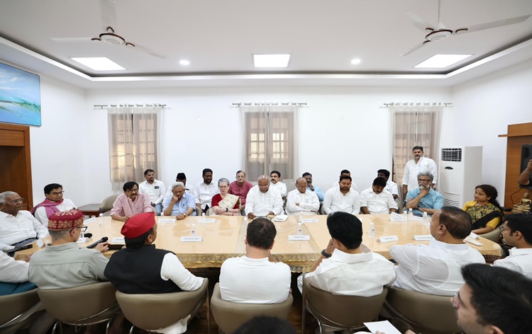 ఇండియా కూటమిలో కాంగ్రెస్ పై సిపిఎం, జేఎంఎం అసంతృప్తి