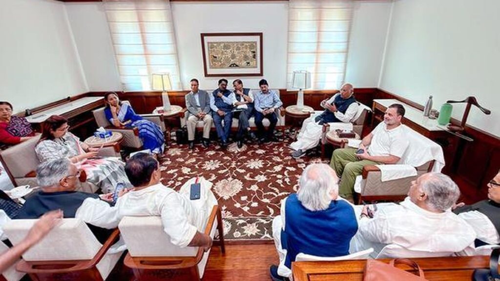 నాయకత్వ సంక్షోభంలో ఇండియా కూటమి..  దూరంగా డీఎంకే  