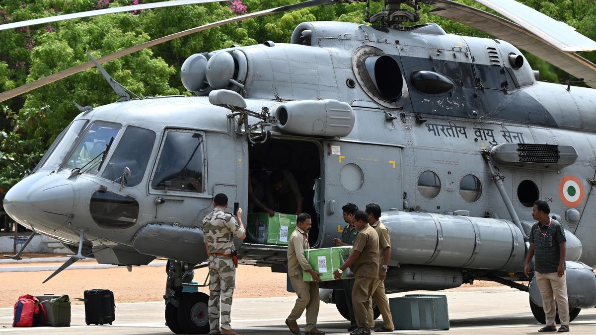 నీట్‌ రీటెస్ట్‌కు భారీ ఏర్పాట్లు.. యుద్ధ విమానాల్లో ప్రశ్నాపత్రాలు!