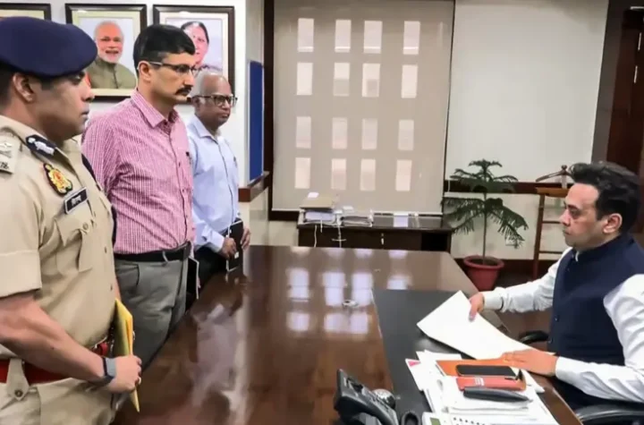 రామమందిరం విరాళాల చోరీ కేసులో 8 మంది అరెస్ట్ 