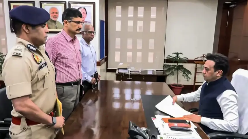 రామమందిరం విరాళాల చోరీ కేసులో 8 మంది అరెస్ట్ 
