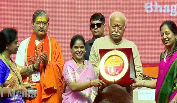 మాతృత్వంలోని ప్రేరణను, సందేశాన్ని మరచిపోవడంతోనే అధోగతి