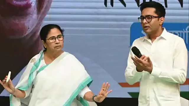 పార్టీ ఖాళీ అవుతున్నా మేనల్లుడినే వెనకేసుకొస్తున్న దీదీ!