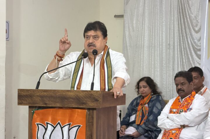 నిరంతర ప్రజా ఉద్యమాలతో నిరంకుశ ప్రభుత్వాన్ని గద్దె దించాలి