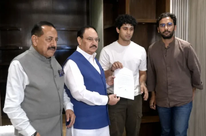 ధర్మేంద్ర ప్రధాన్ రాజీనామాపై గడువు కోరిన కేంద్రం