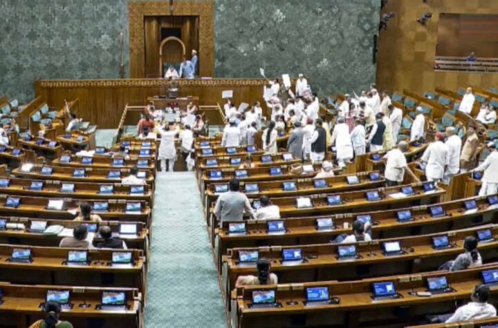 `వందేమాతరం’ బిల్లుకు లోక్‌సభ కూడా ఆమోదం