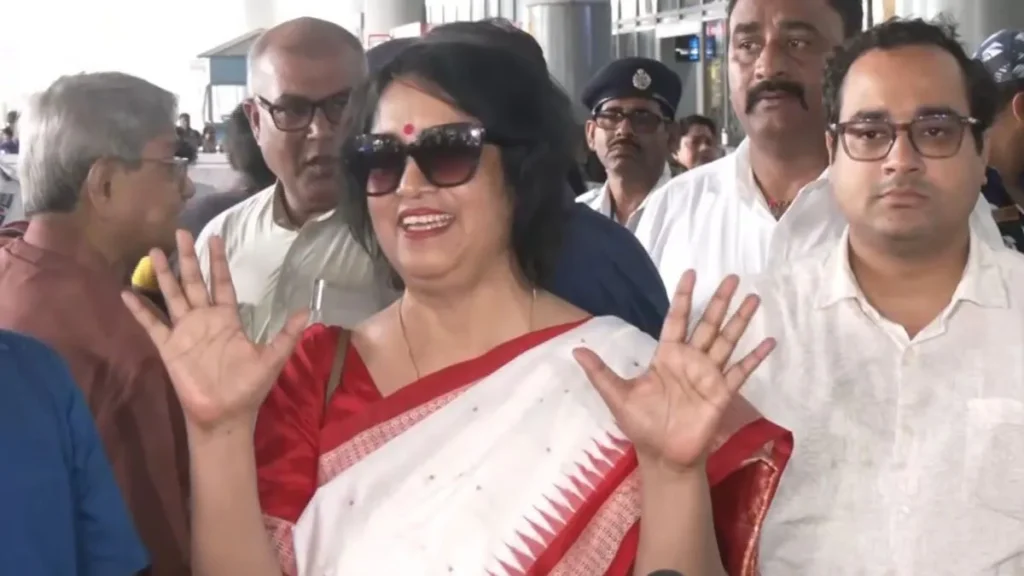 రెండు దశాబ్దాల తర్వాత  కోల్‌కతాకు తిరిగి వచ్చిన తస్లీమా నస్రీన్