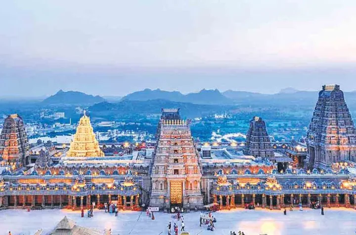 తిరుమల తరహాలో యాదాద్రి అభివృద్ధి