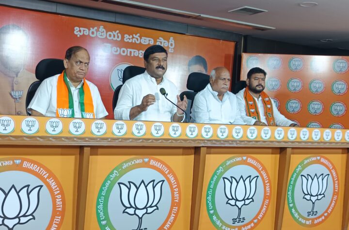 కాంగ్రెస్-బీఆర్ఎస్ ‘జేవీ లూట్’పై సీబీఐ, ఈడీ విచారణ జరపాలి 