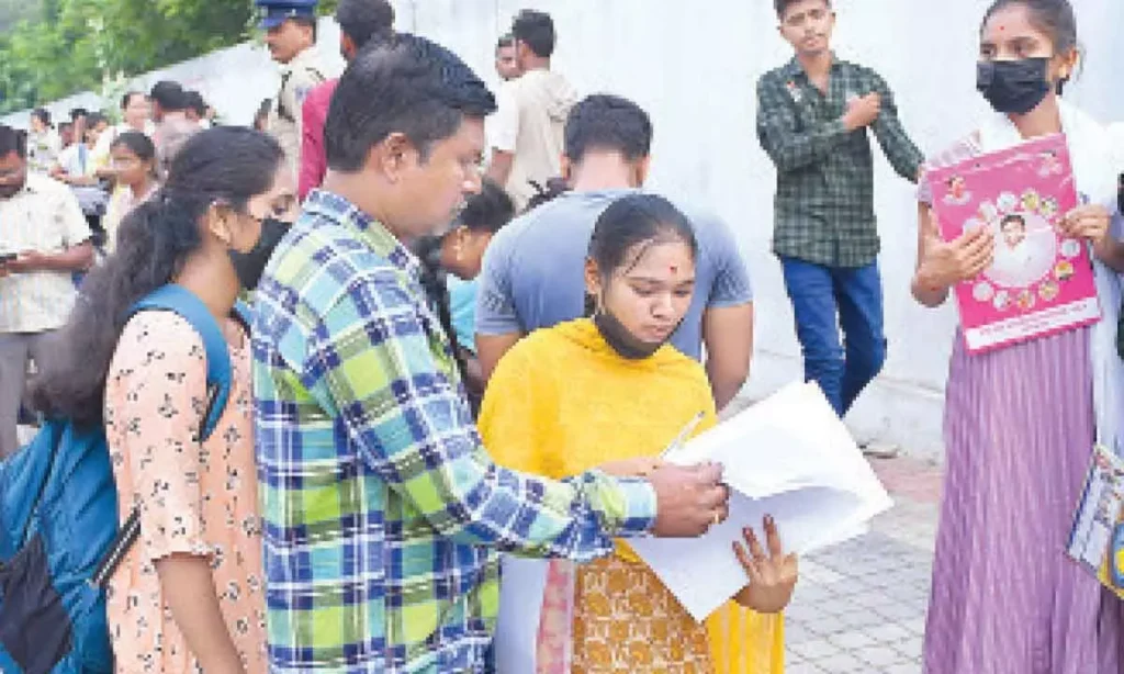 20 శాతం భర్తీకాని ఇంజనీరింగ్ కౌన్సెలింగ్‌లో సీట్లు