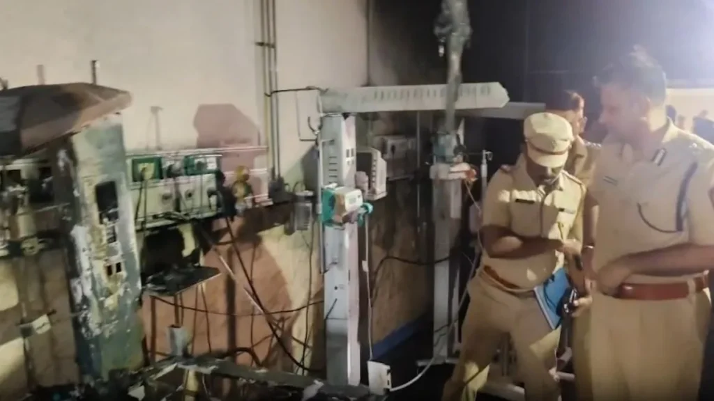 అమరావతి ఆసుపత్రిలో మంటల్లో ముగ్గురు నవజాత శిశువులు మృతి