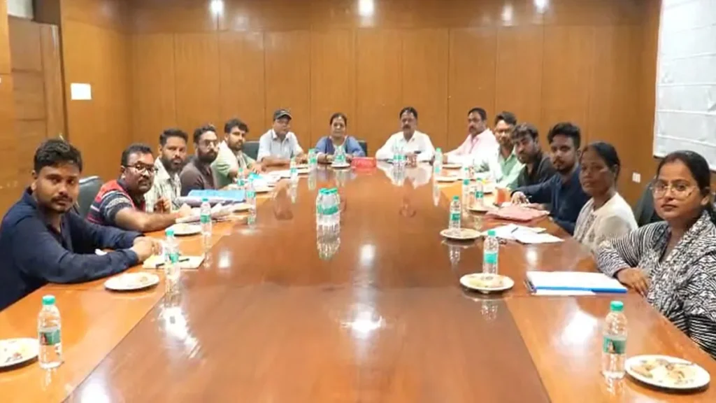 విద్యార్థులతో ఝార్ఖండ్ ప్రభుత్వం చర్చలు.. నిరసనలు కొనసాగింపు
