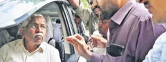 ప్రెస్‌క్లబ్‌లో నిరుద్యోగుల నిరసన సెగతో కోదండరాం పరార్!
