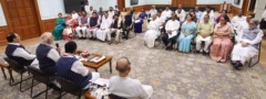 ఆందోళన వద్దు, నేను మీతో ఉన్నా.. రెబెల్ ఎంపీలకు మోదీ భరోసా 