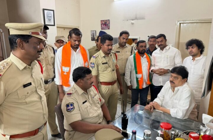 తెలంగాణలో ఎమర్జెన్సీ తరహా కాంగ్రెస్ నిరంకుశ పాలన