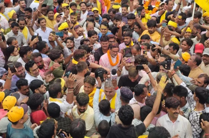 బిజెపి కంచుకోటలో విజయం దిశగా ప్రశాంత్ కిషోర్