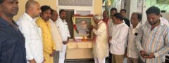 దీనదయాళ్ కు దత్తాత్రేయ ఘనంగా నివాళులు