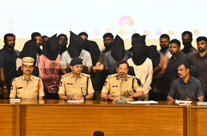 దొంగిలించిన మొబైల్ ఫోన్లు  బంగ్లాదేశ్‌కు అక్రమ రవాణా!