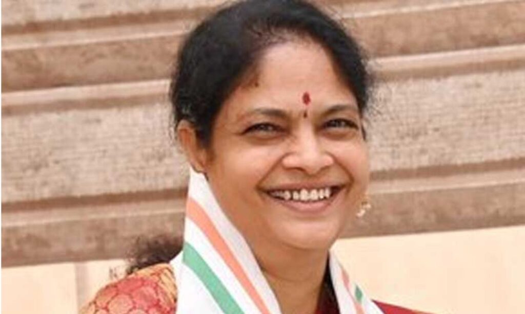 మహిళా కమిషన్ చైర్ పర్సన్‌ పదవి తిరస్కరించిన శారద!