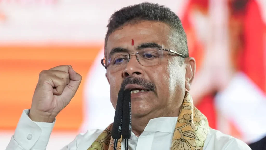 బెంగాల్ విద్యార్థుల‌కు మొబైల్ ఫోన్లకు ఆర్థిక సాయం రద్దు