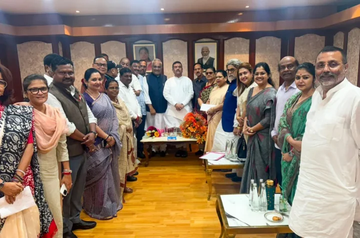 దుర్గా పూజ తర్వాత బీజేపీలో చేరనున్న టీఎంసీ రెబెల్స్?